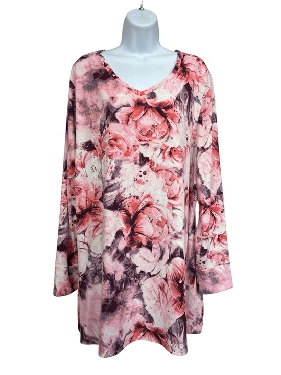 LuLaRoe Tops - LuLaRoe pink floral tee size 2X